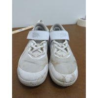Nike Kids White Sneakers With Velcro Strap Size US 2.5Y