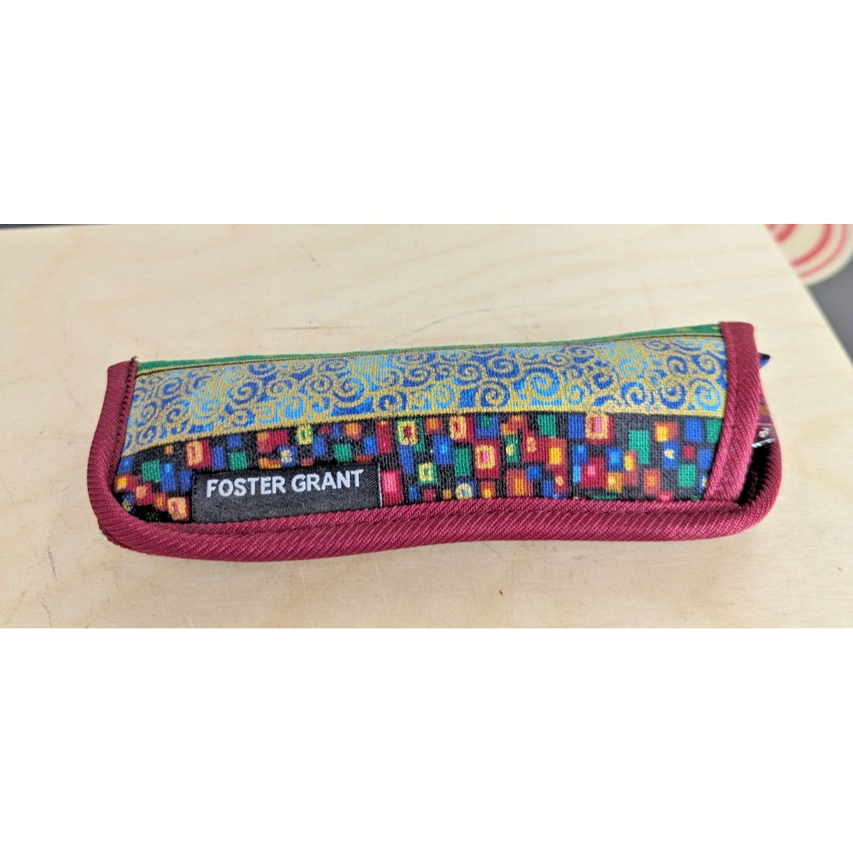 Foster Grant Allegra WIN Reading Glasses +2.00 With Colorful Pattern Case 50019-