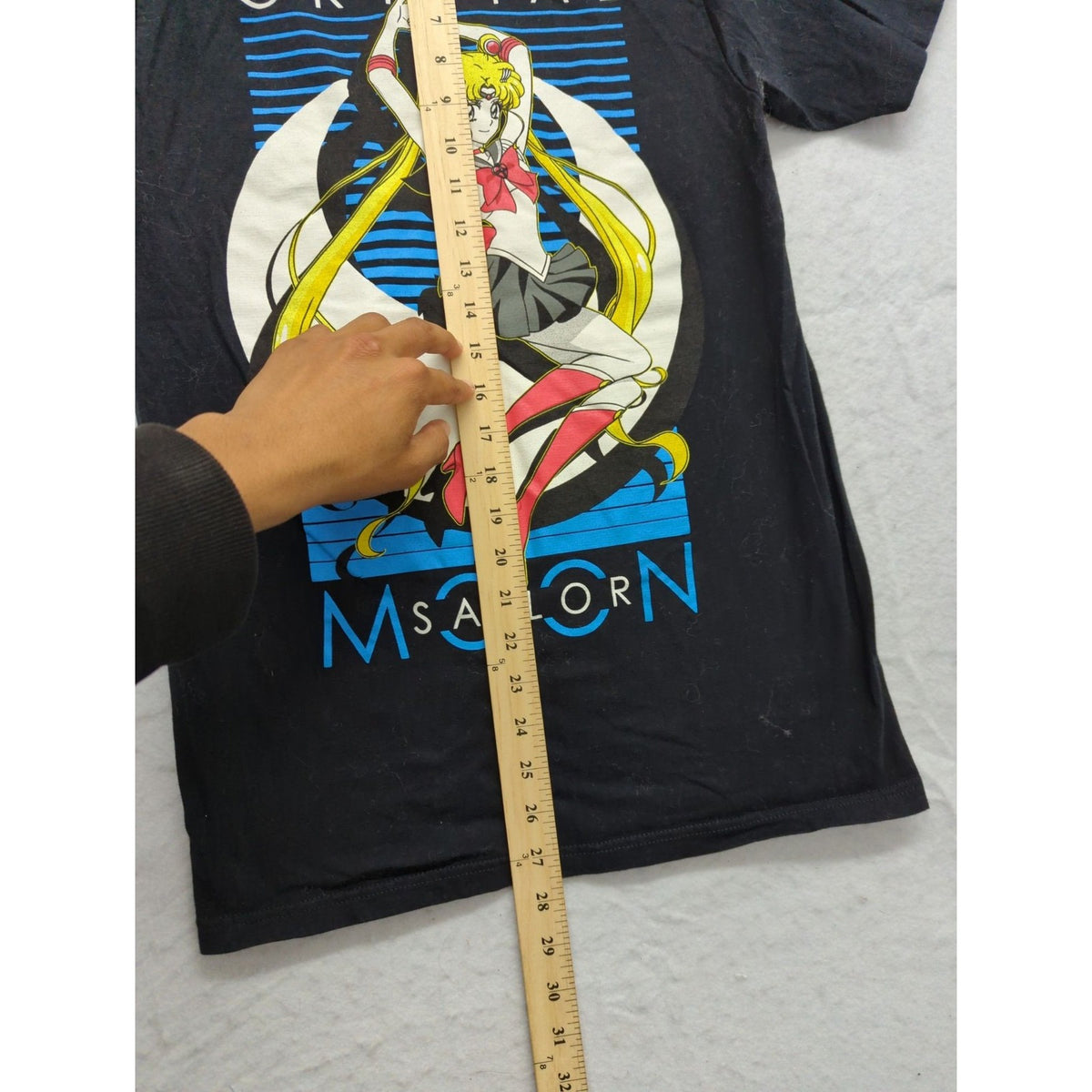 Sailor Moon Crystal Graphic T-Shirt Black Crewneck Size Small 100% Cotton Made I