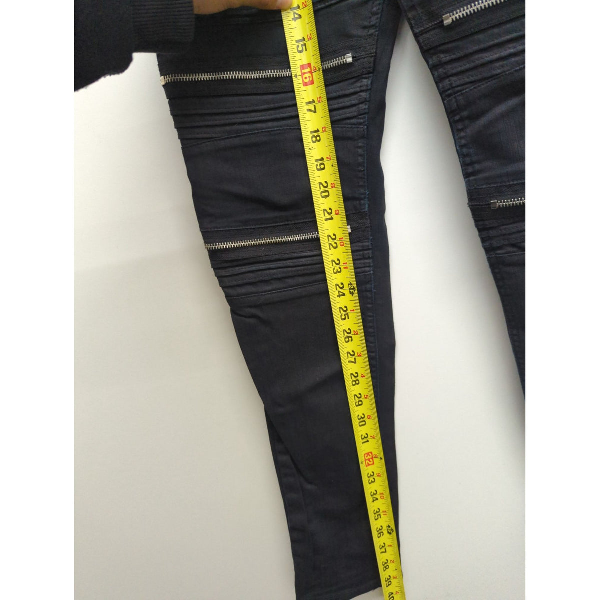 H&M Divided Black Biker Skinny Jeans With Ribbed Panels & Zipper Accents Size 28