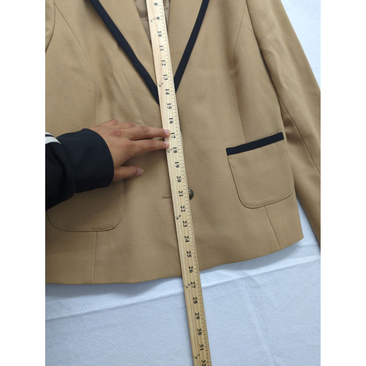 Ann Taylor Loft Tan Blazer With Black Trim Size 10 Two-Button Front Fully Lined Tailored Fit Made In Indonesia