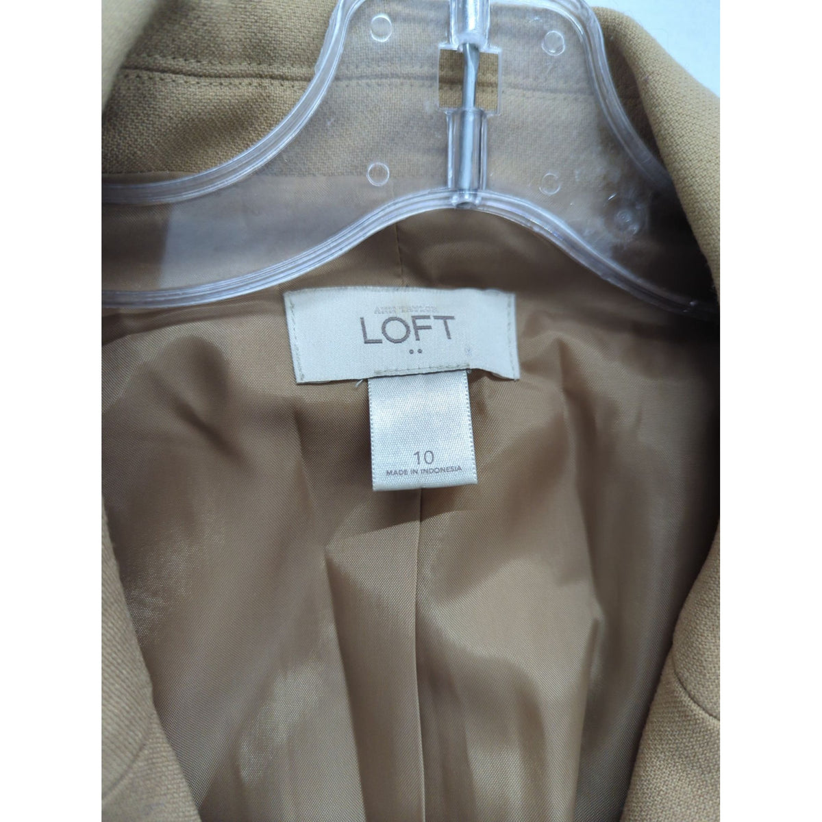 Ann Taylor Loft Tan Blazer With Black Trim Size 10 Two-Button Front Fully Lined Tailored Fit Made In Indonesia