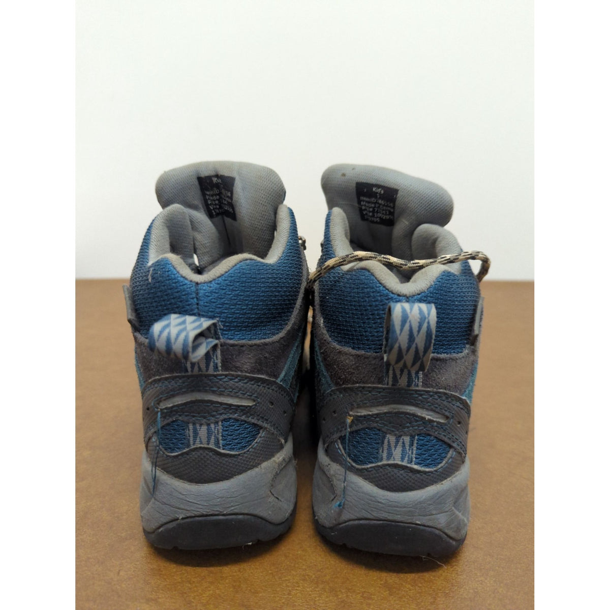 L.L. Bean Kids Hiking Shoes Blue & Gray Size 1 Durable All-Terrain Footwear