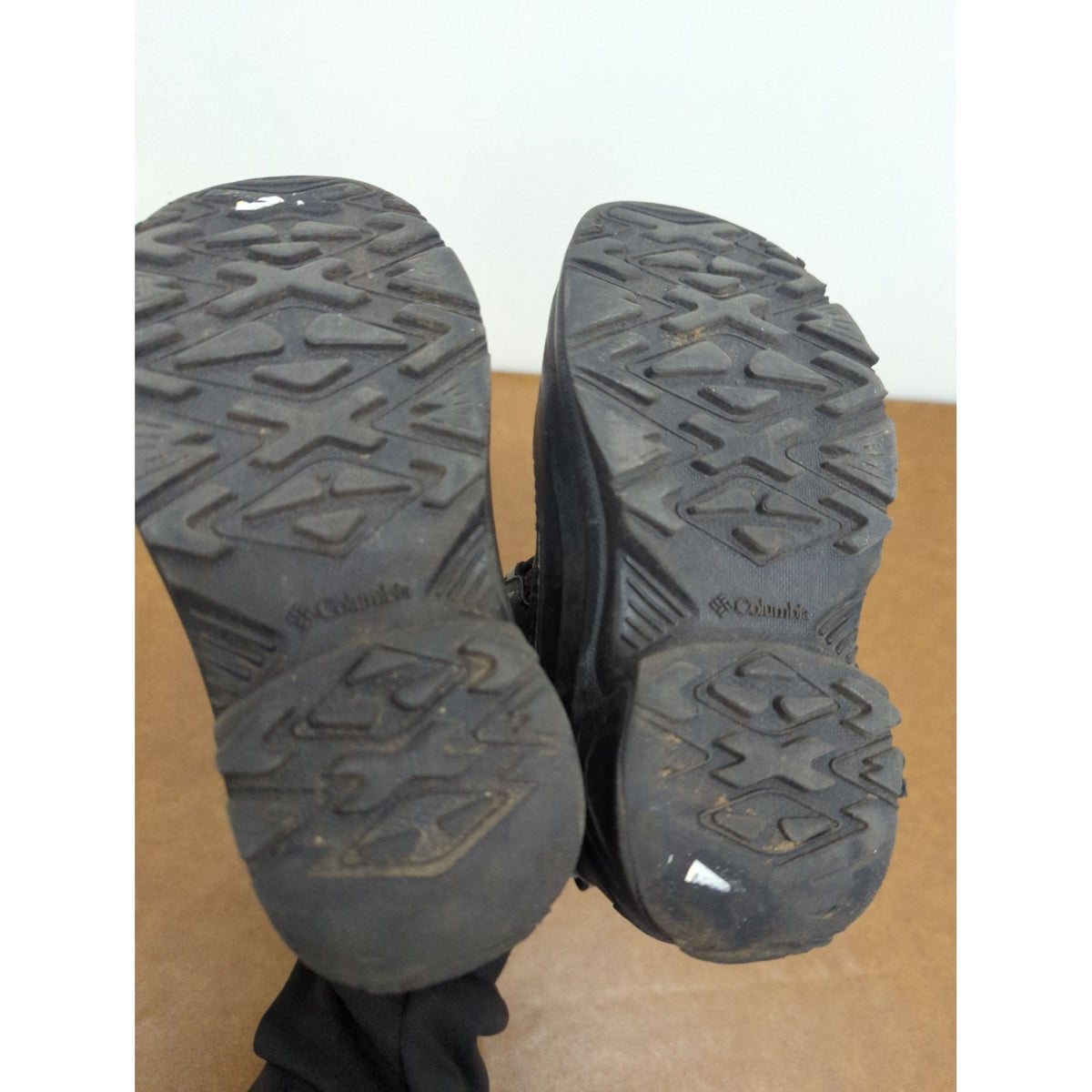 Columbia Black Youth Snow Boots With Durable Soles & Insulated Lining - Size 3