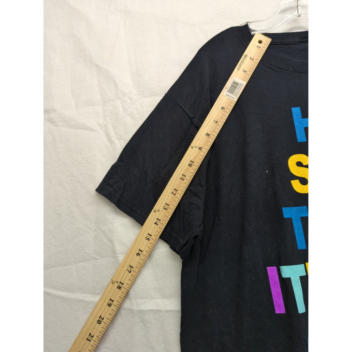 He She They Its All Okay Black Graphic T-Shirt Unisex Size XL