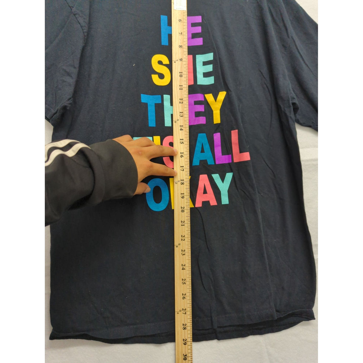 He She They Its All Okay Black Graphic T-Shirt Unisex Size XL
