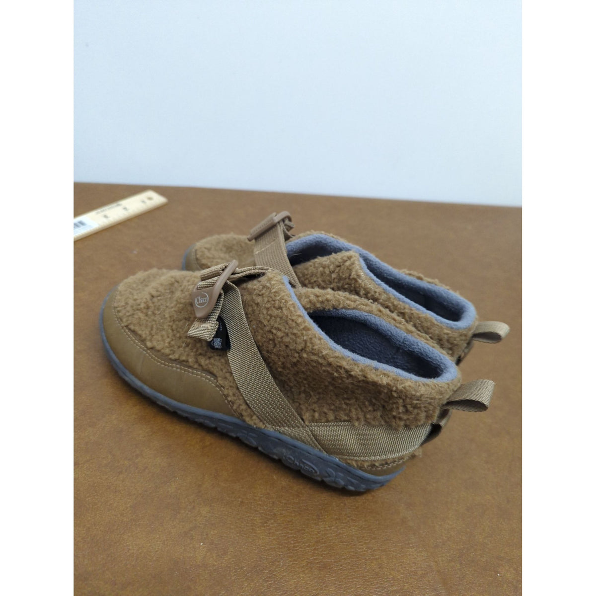 Chaco Kids Brown Fleece-Lined Shoes Adjustable Strap Rubber Sole Size 11