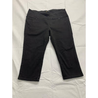 Lee Womens Slimming Fit Black Capri Pants Size 18W Medium Stretch Material