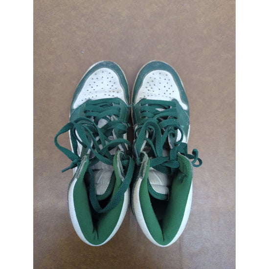 Air Jordan Retro High Tops Green & White Sneakers Mens Size 8 Distressed Pre-Owned