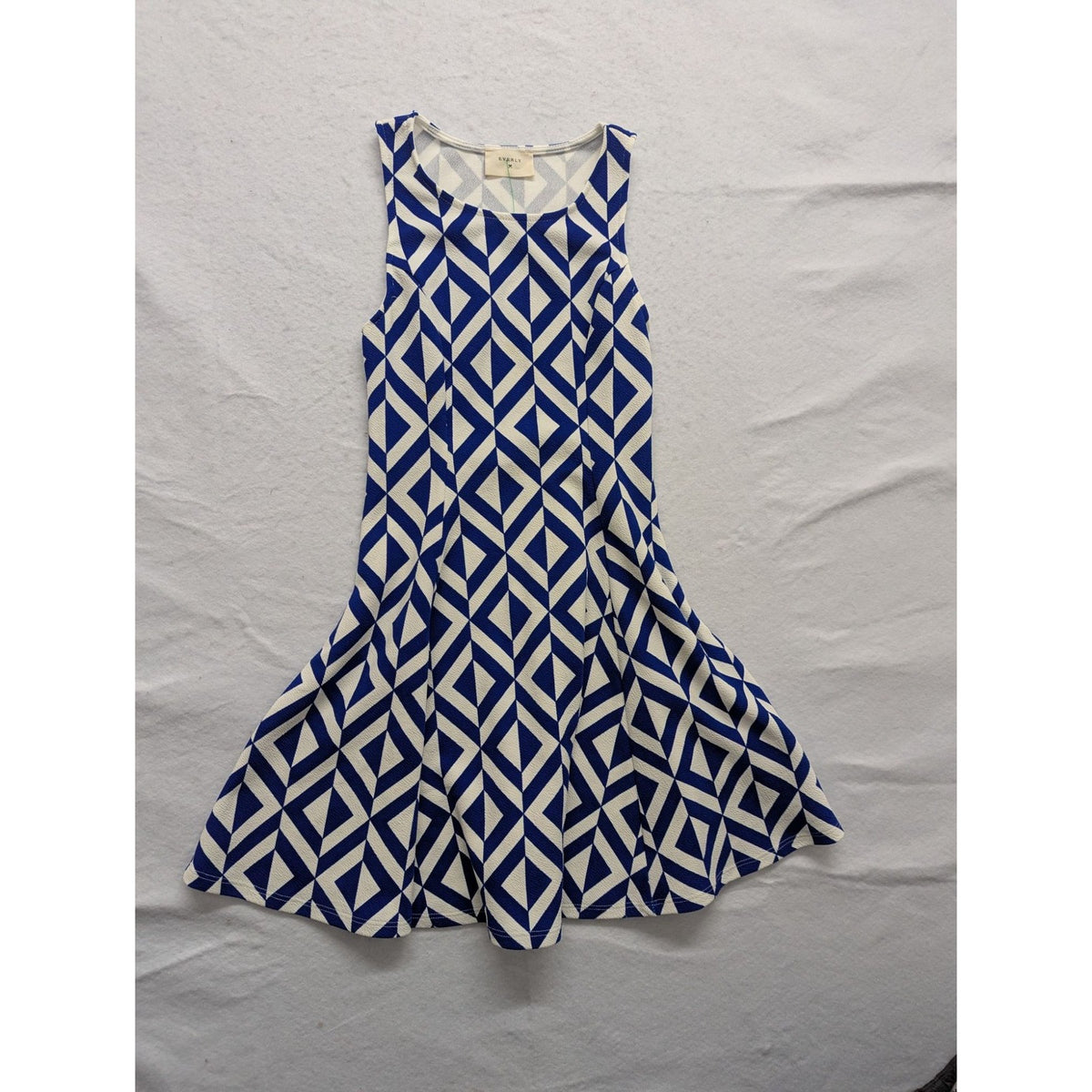 Everly Womens Geometric Blue & White Sleeveless Fit & Flare Dress