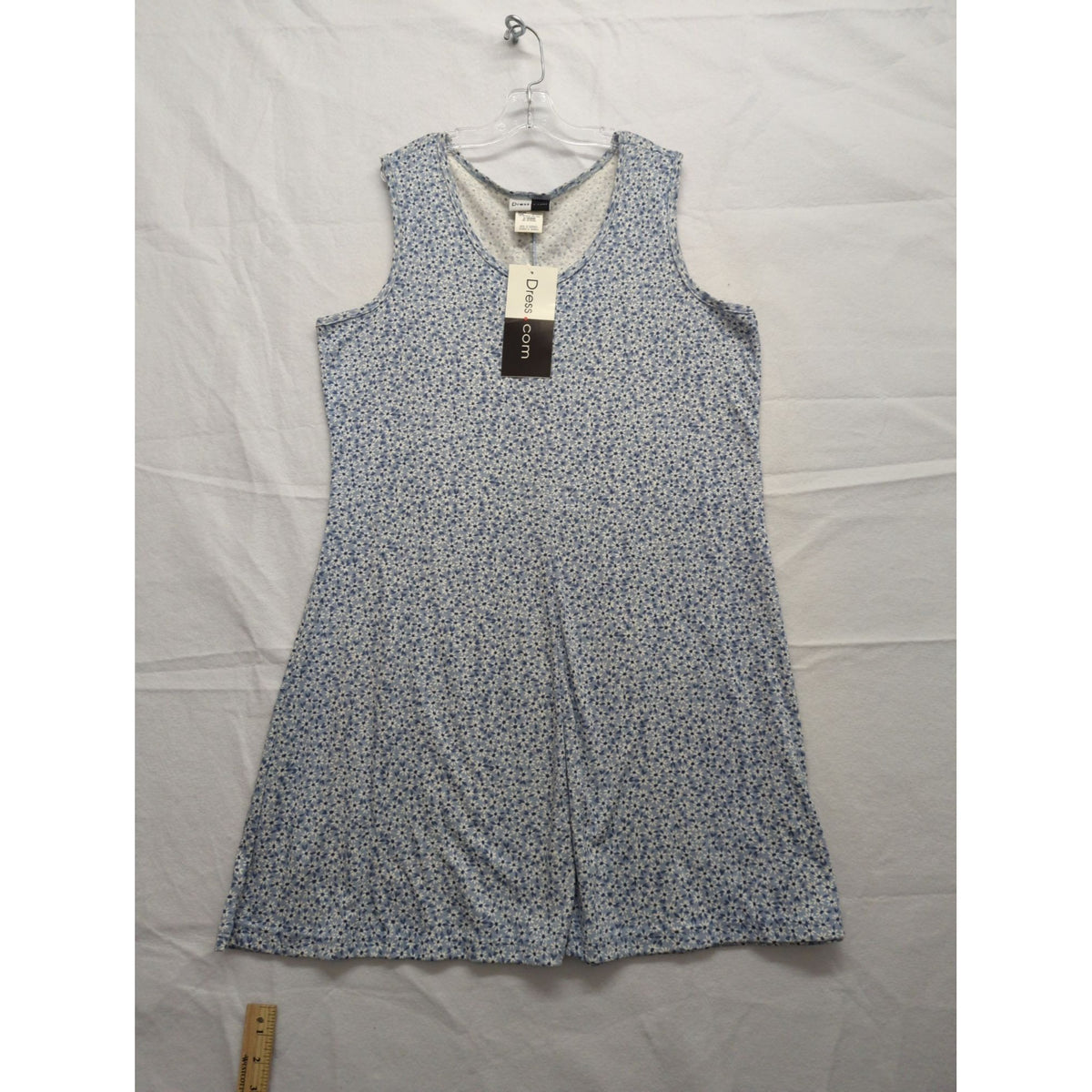 Blue Floral Sleeveless Dress With Scoop Neckline By Dress.com Size Large 60% Cotton 40% Polyester Made In Honduras