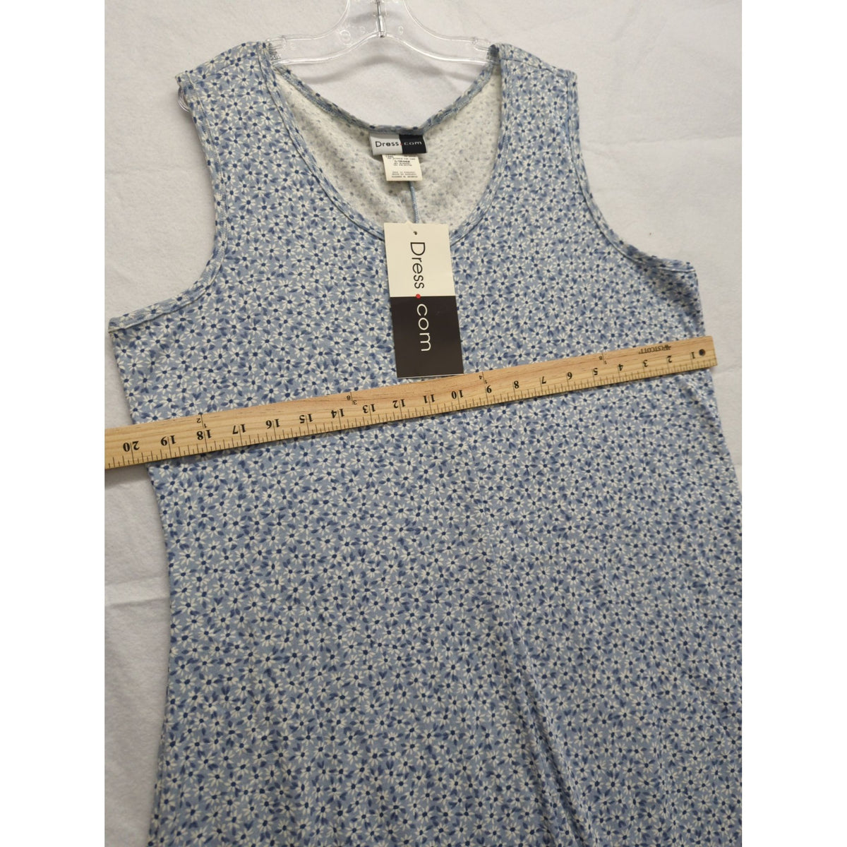 Blue Floral Sleeveless Dress With Scoop Neckline By Dress.com Size Large 60% Cotton 40% Polyester Made In Honduras