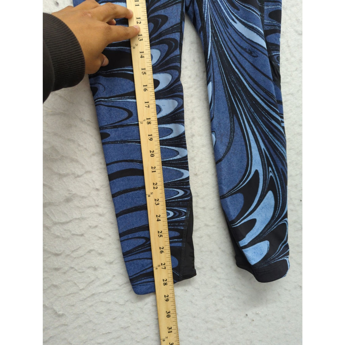 Nike Womens Blue Patterned Dri-Fit Leggings Size S Athletic Stretch Fabric