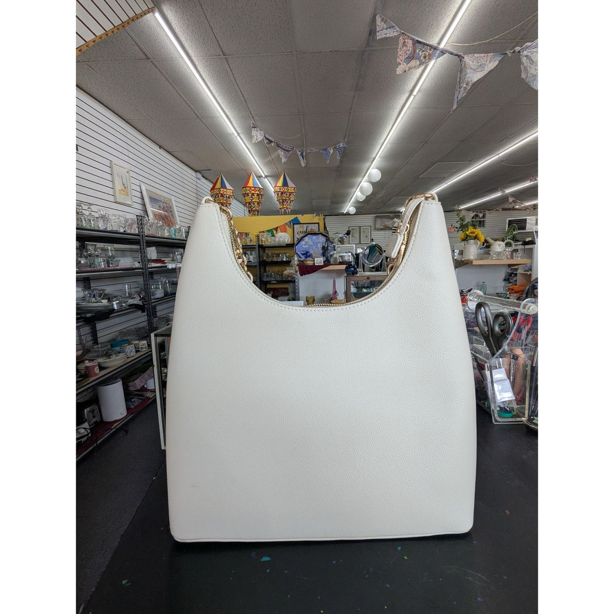 White Tote Bag With Gold Chain Handles AOTA Zip Closure Faux Leather