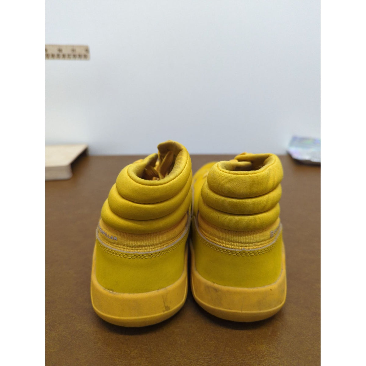 Caterpillar Yellow High-Top Mens Sneakers EU 43 US 10 Pre-Owned