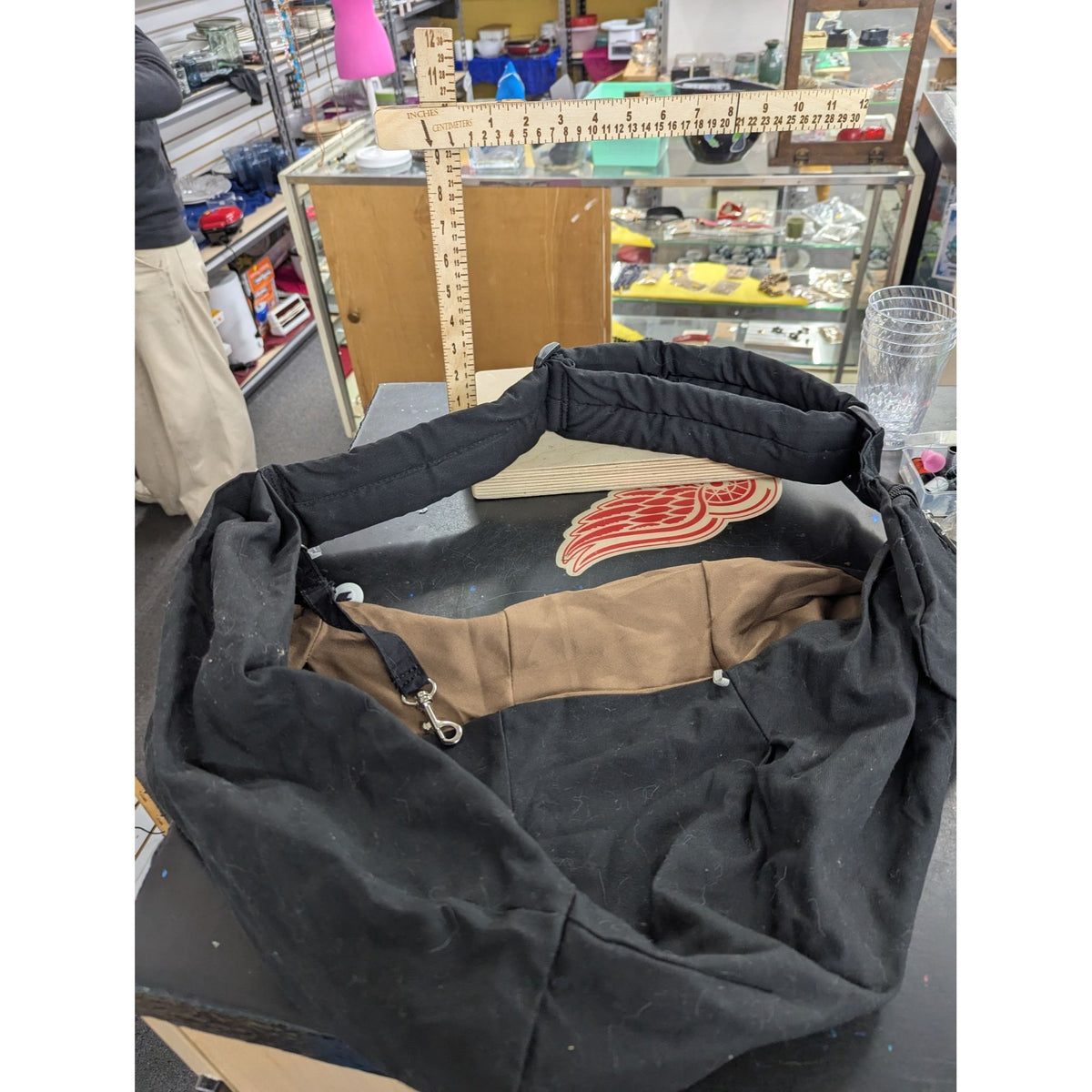 SlowTon Adjustable Pet Carrier Sling Bag Black & Brown Padded Strap Secure Clip