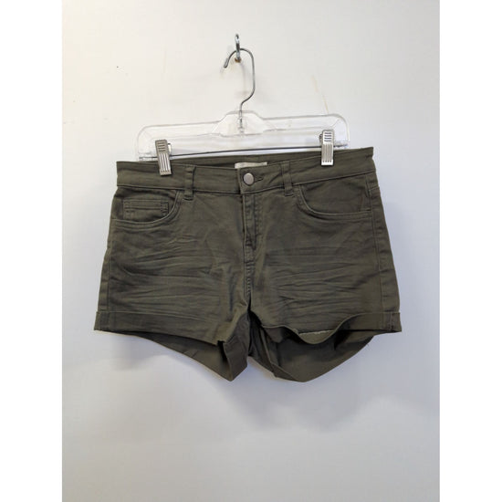 Olive Green Womens Cuffed Casual Shorts With Back Pockets Approx. 11" Length Cotton Blend