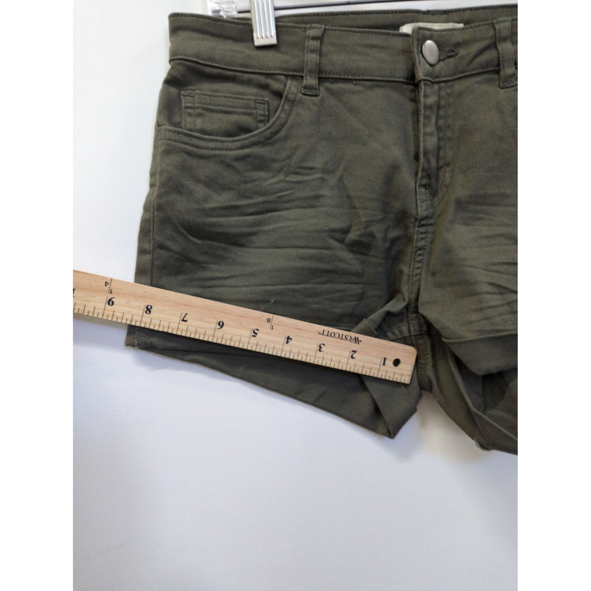 Olive Green Womens Cuffed Casual Shorts With Back Pockets Approx. 11" Length Cotton Blend