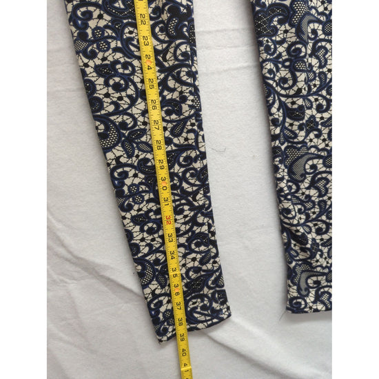 Just Cozy Womens M/L Navy & White Paisley Print Leggings Stretchy & Comfortable New With Tags