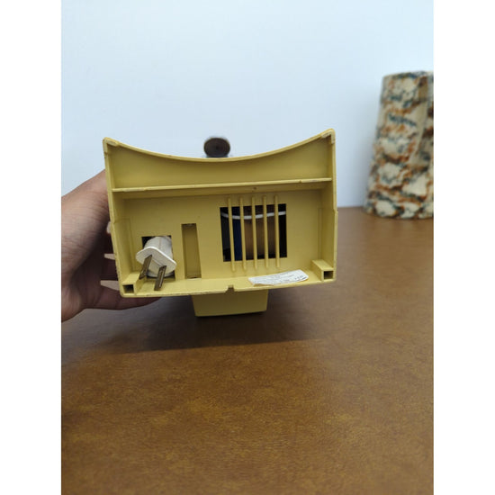 Sunbeam Power Pierce Total Clean Automatic Can Opener & Sharpener In Yellow & Woodgrain Design