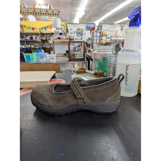 L.L. Bean Brown Suede Womens Mary Jane Style Shoes Wide Fit