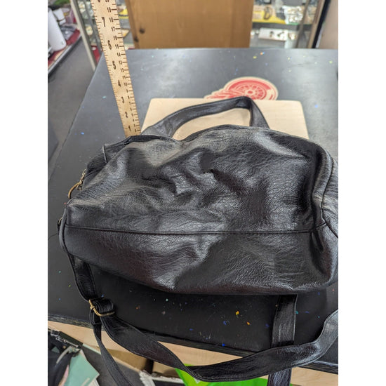 Vintage Black Leather Multipocket Shoulder Handbag With Distressed Patina