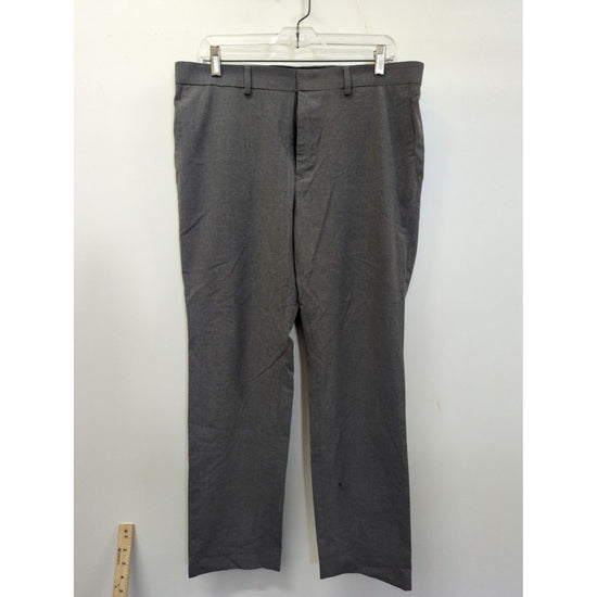 Grey Straight-Leg Mens Dress Pants With Belt Loops & Back Pockets Approx. 32" Waist 30" Inseam