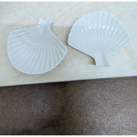 Lenox Ivory Porcelain Shell-Shaped Trinket Dish Set Of 2 Small Decorative Plates