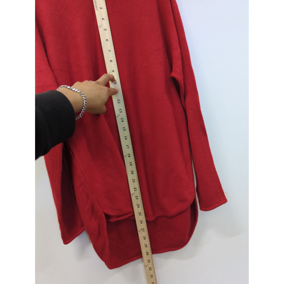 Michael Kors Red Long-Sleeve Knit Sweater With Back Gold Zipper Hi-Low Hem Womens Size Small