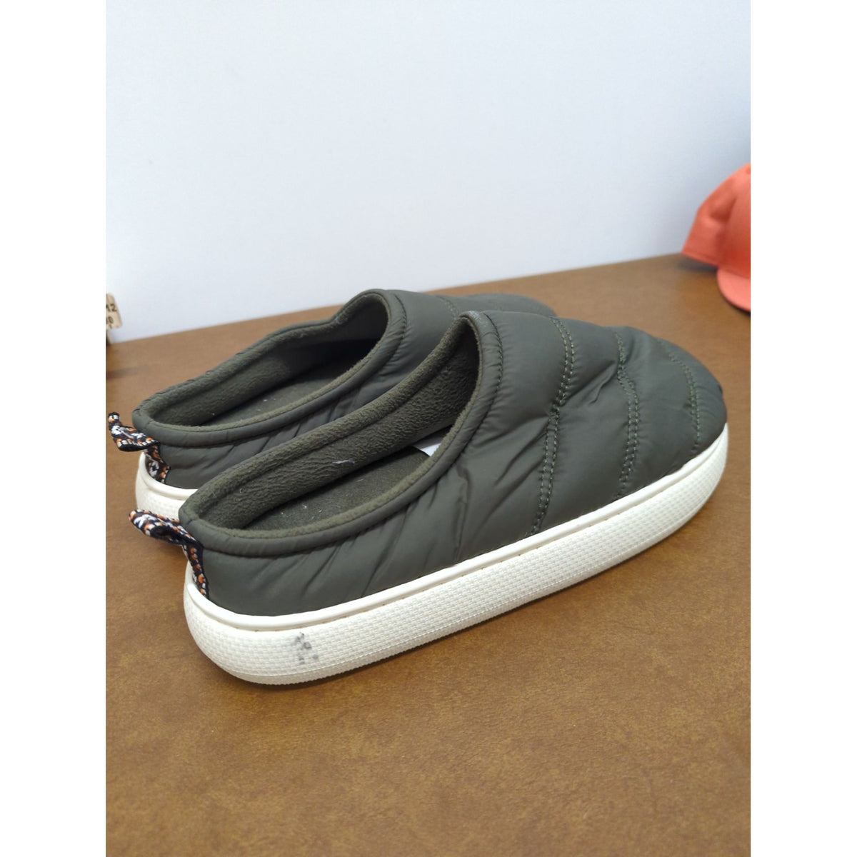 Abound Quilted Slip-On Shoes Olive Green M (9-10) Lightweight & Warm Indoor/Outdoor