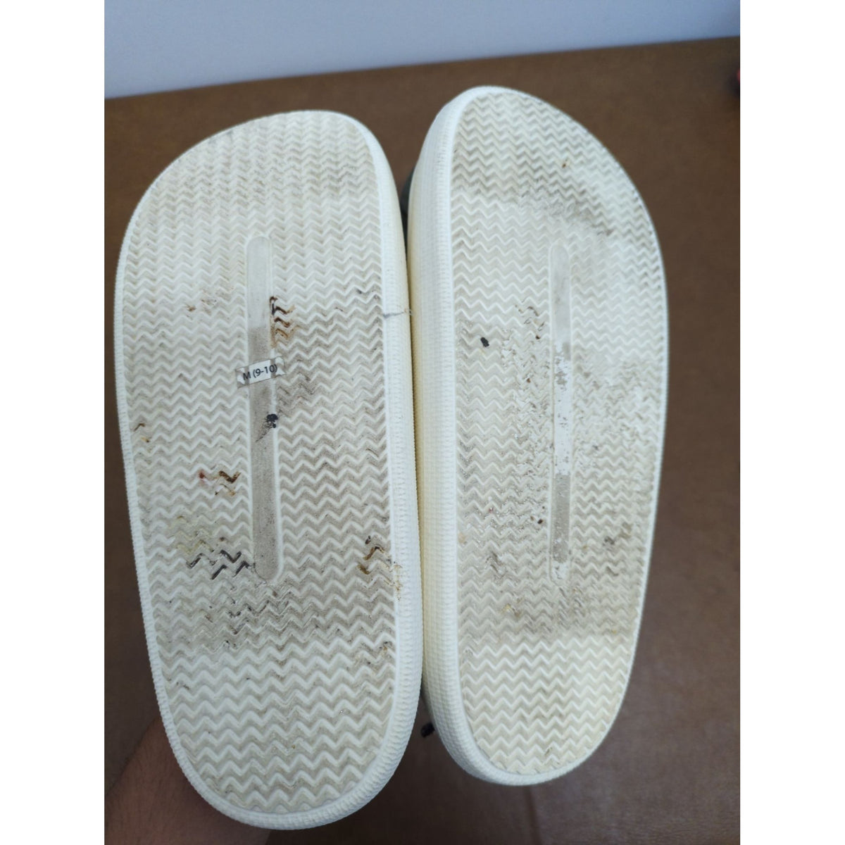 Abound Quilted Slip-On Shoes Olive Green M (9-10) Lightweight & Warm Indoor/Outdoor