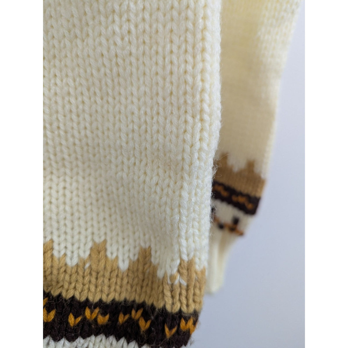 Daddys Money Womens Size L Acrylic Knit Sweater With Turtleneck & Nordic Pattern