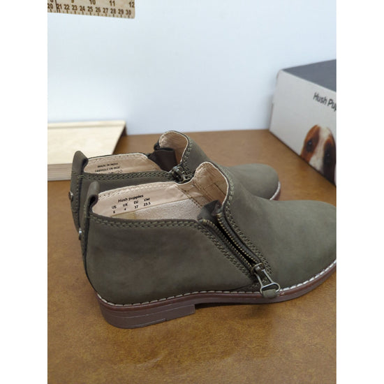 Hush Puppies Womens Mazin Cayto Dark Olive Nubuck Shoes Size 6 US Wide Fit Comfortable & Stylish Design With Zippers.