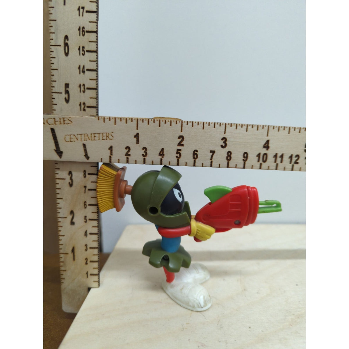 Marvin The Martian Vintage Action Figure With Ray Gun 3.5" Tall Collectible Toy