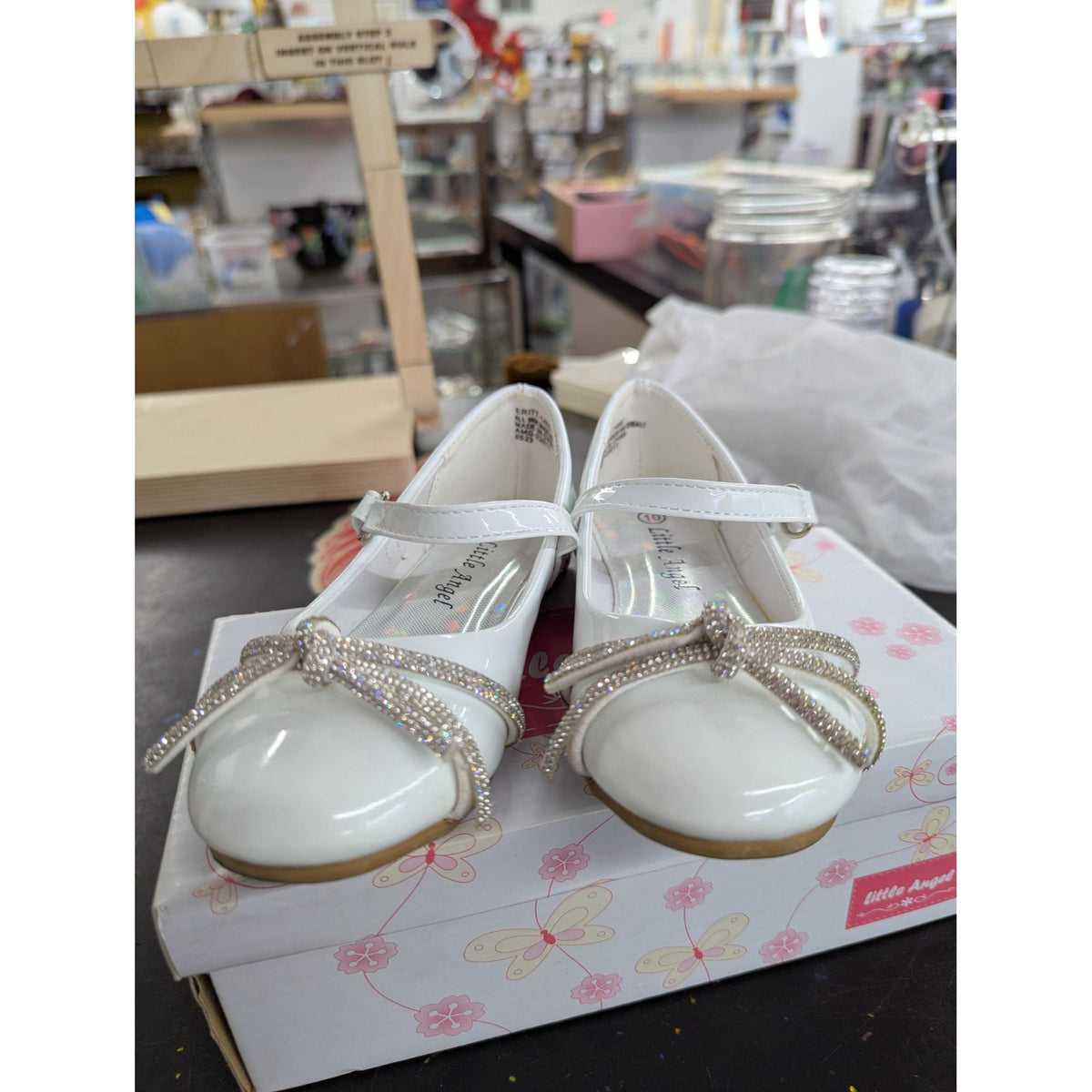 Little Angel Girls White Patent Mary Jane Shoes With Rhinestone Bow Size 10 New In Box