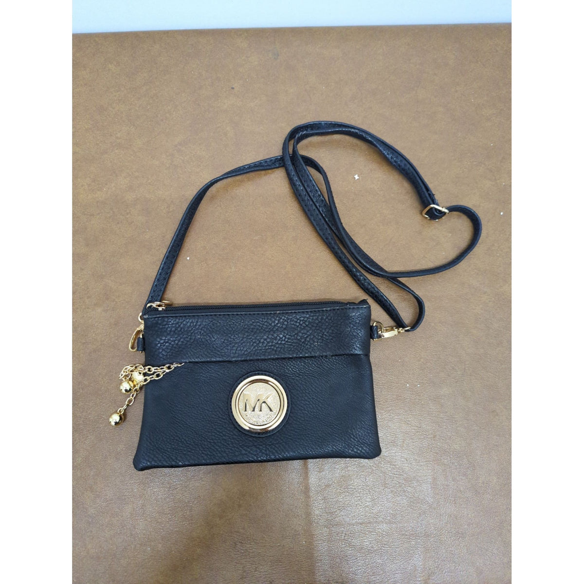 Michael Kors Black Pebbled Leather Crossbody Bag With Gold-Tone Accents & Adjustable Strap 8"x6" Zipper Closure