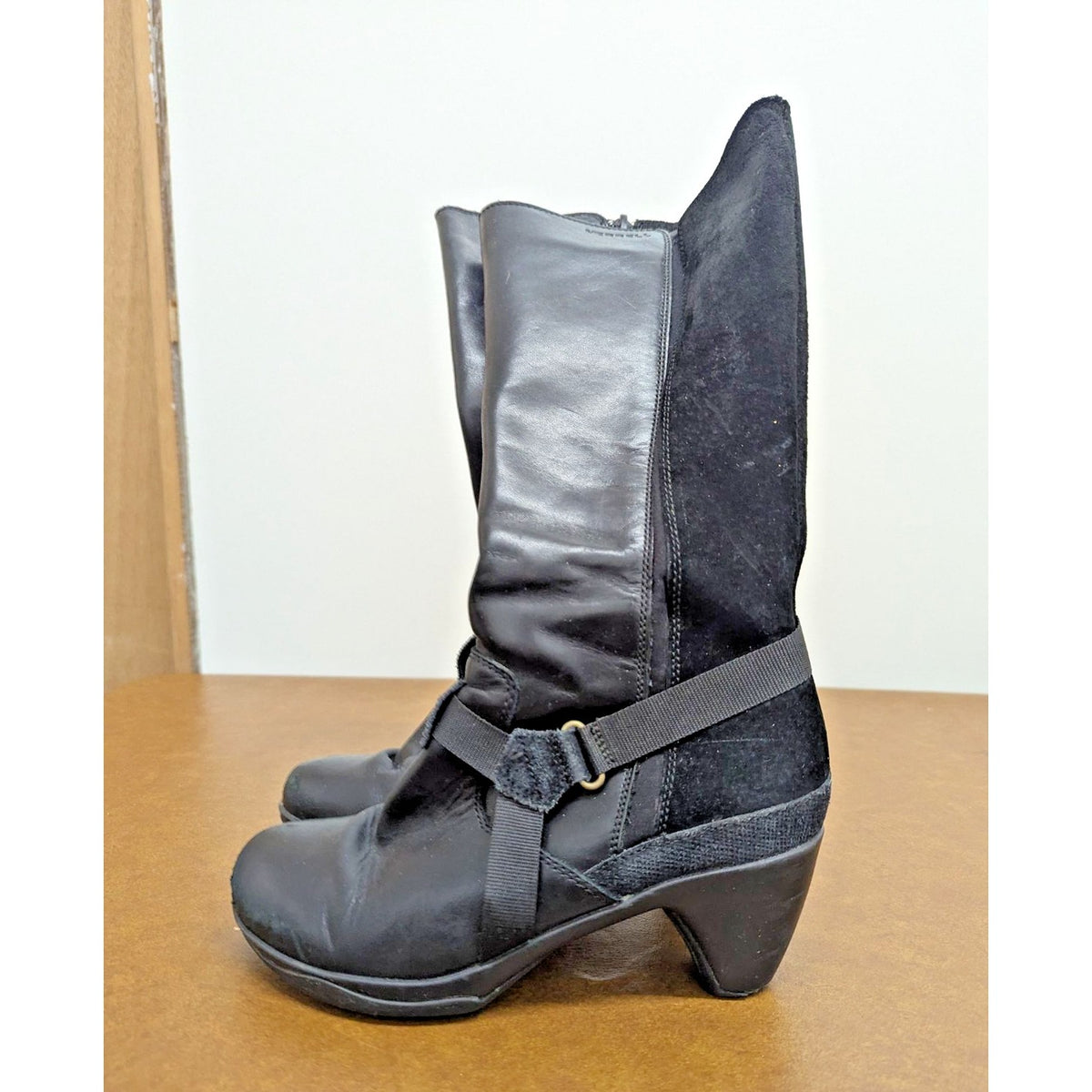 Merrell Womens Black Leather Suede Tall Heeled Boots With Side Zippers Size Unkn