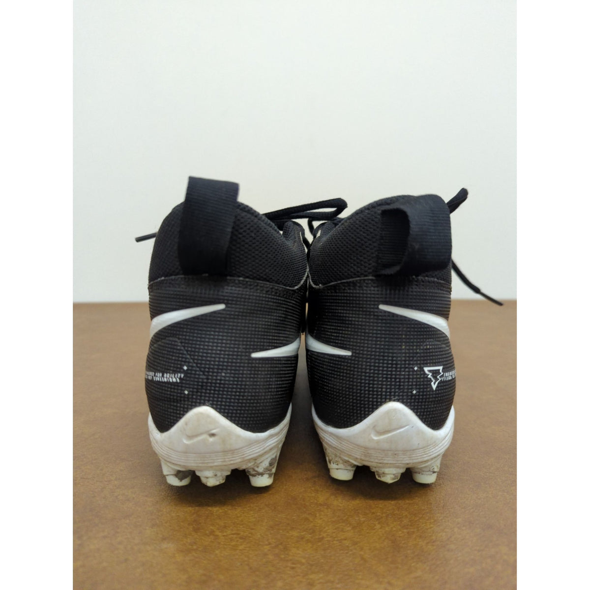 Nike Alpha Huarache Varsity 3 Mid Baseball Cleats Black/White Mens Size 6.5 Pre-Owned