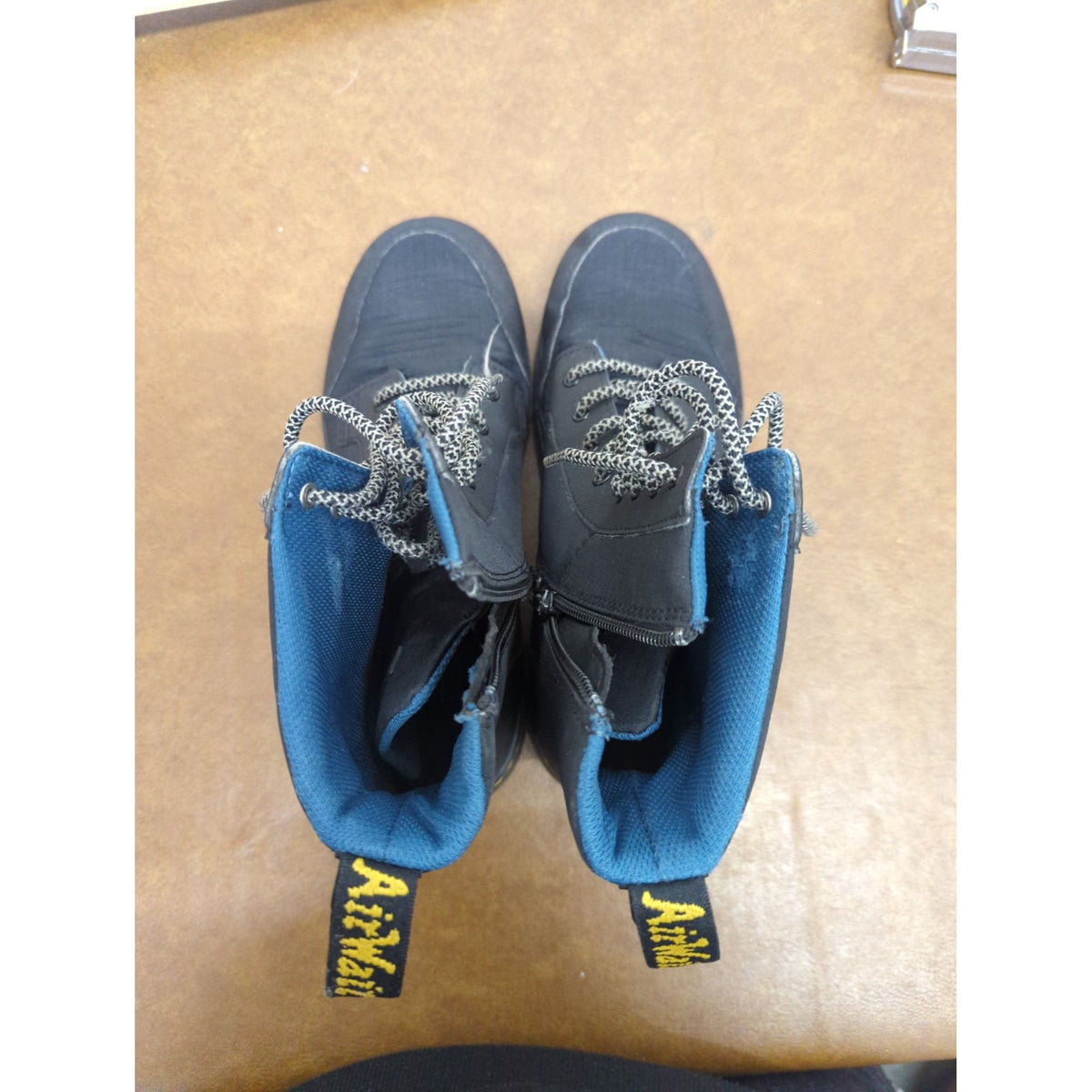 Dr. Martens Combs Cap 6 US Womens Black Combat Boots With Blue Lining & Pull Tabs