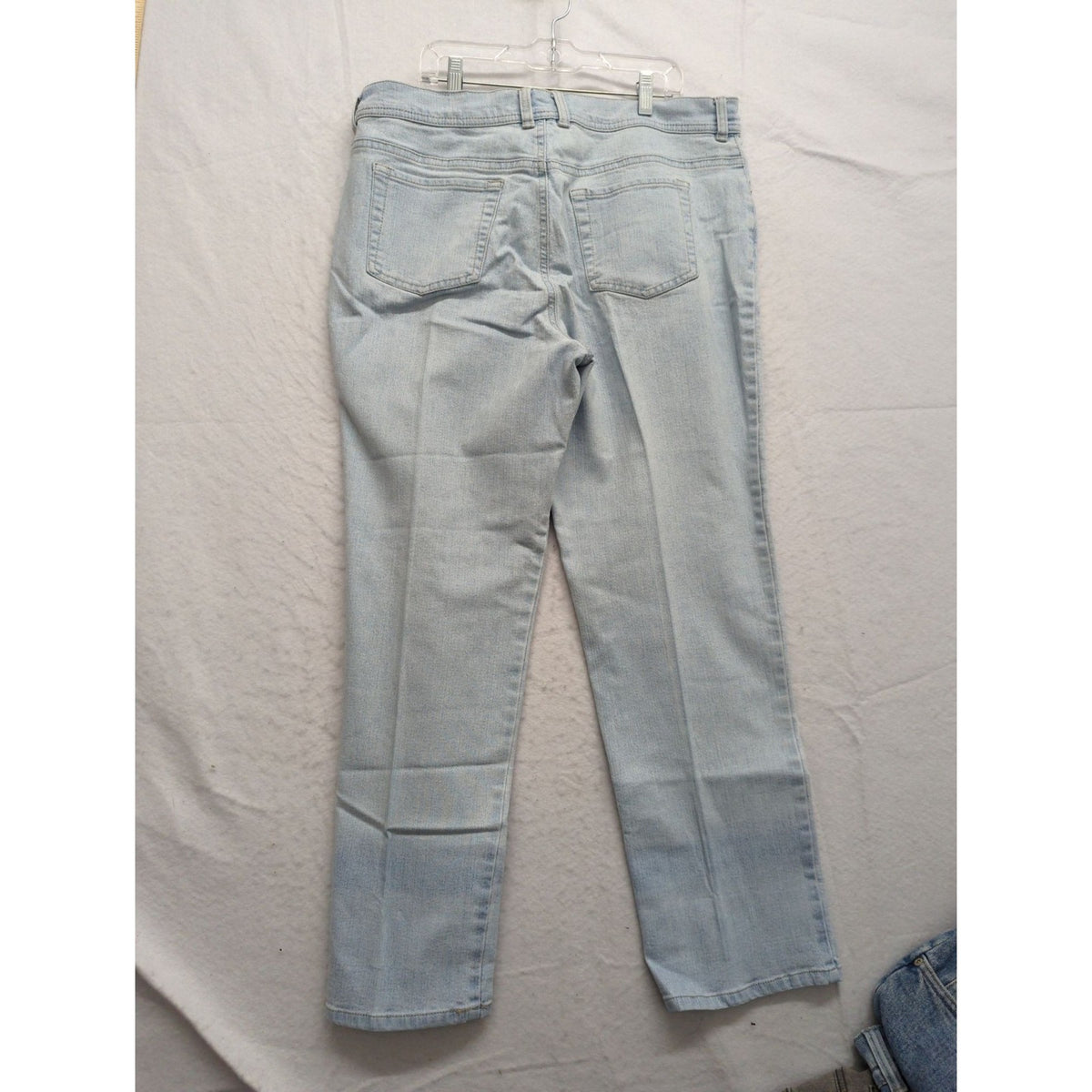 Gloria Vanderbilt Womens Light Wash Denim Jeans Size 18 Straight Leg Comfortable
