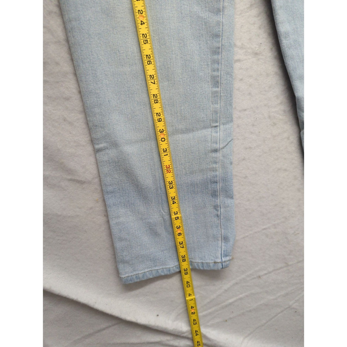Gloria Vanderbilt Womens Light Wash Denim Jeans Size 18 Straight Leg Comfortable