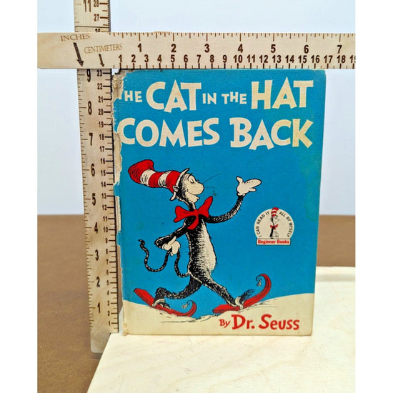 Vintage Dr. Seuss "The Cat In The Hat Comes Back" Childrens Book Beginner Reader