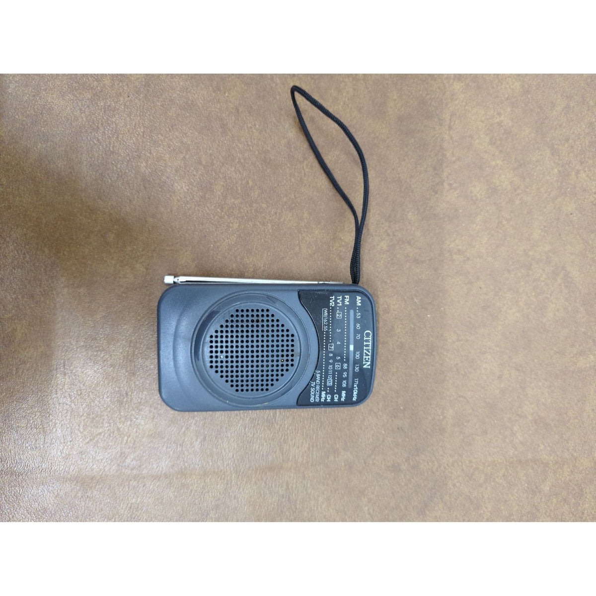 Citizen Portable AM/FM Radio With Telescopic Antenna & Wrist Strap Compact Design Battery Operated