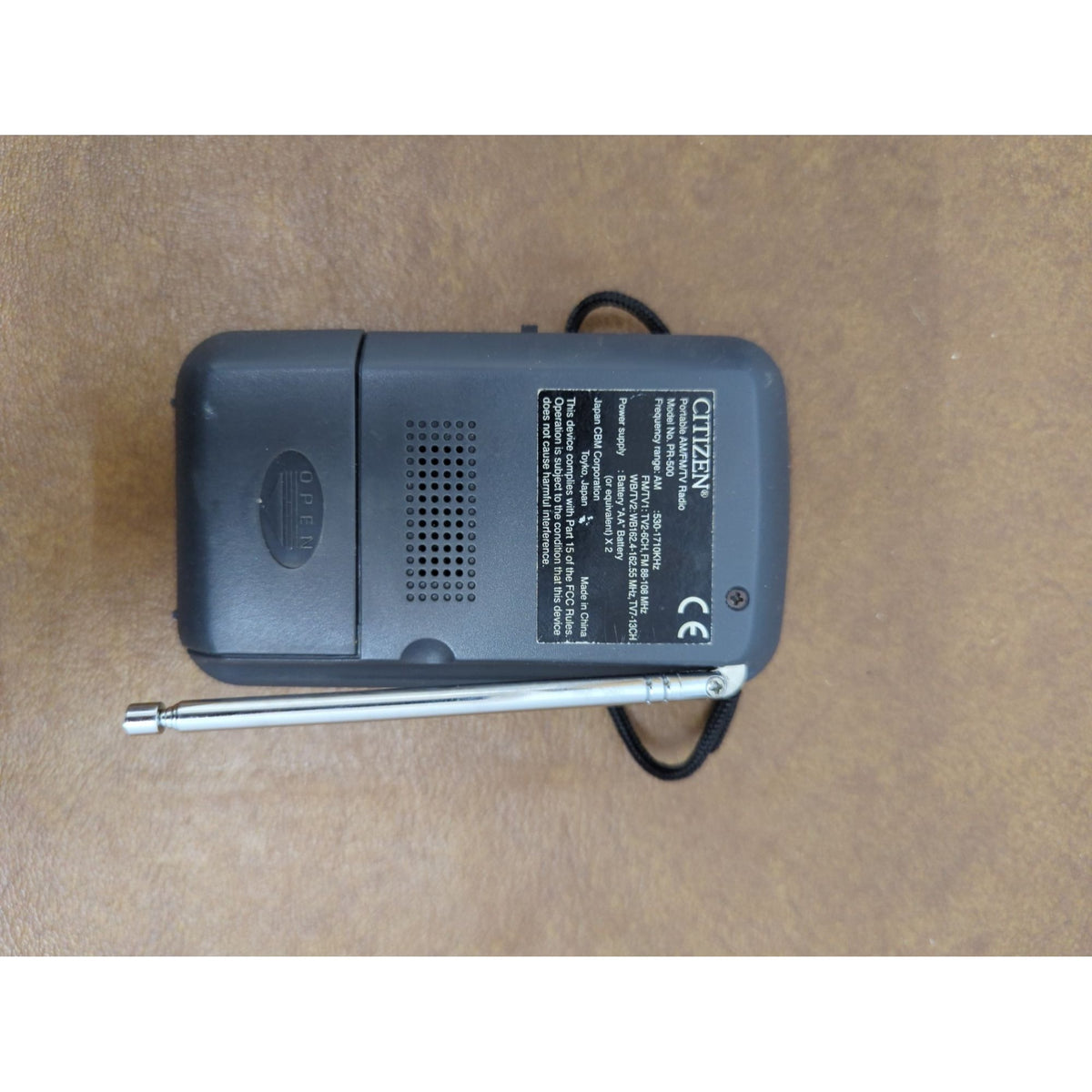 Citizen Portable AM/FM Radio With Telescopic Antenna & Wrist Strap Compact Design Battery Operated