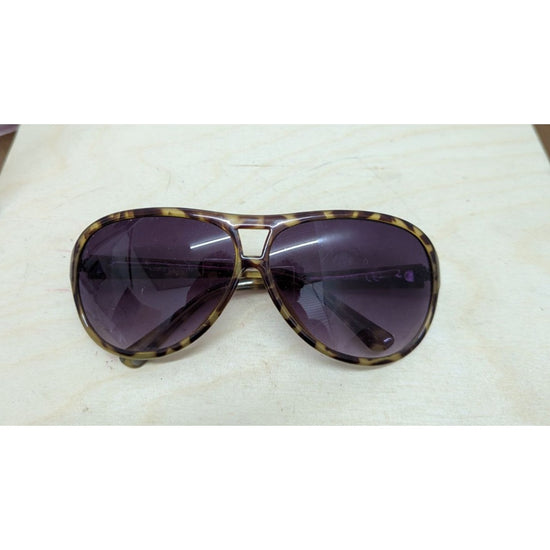 Vince Camuto Designer Tortoiseshell Aviator Sunglasses With Gradient Lens