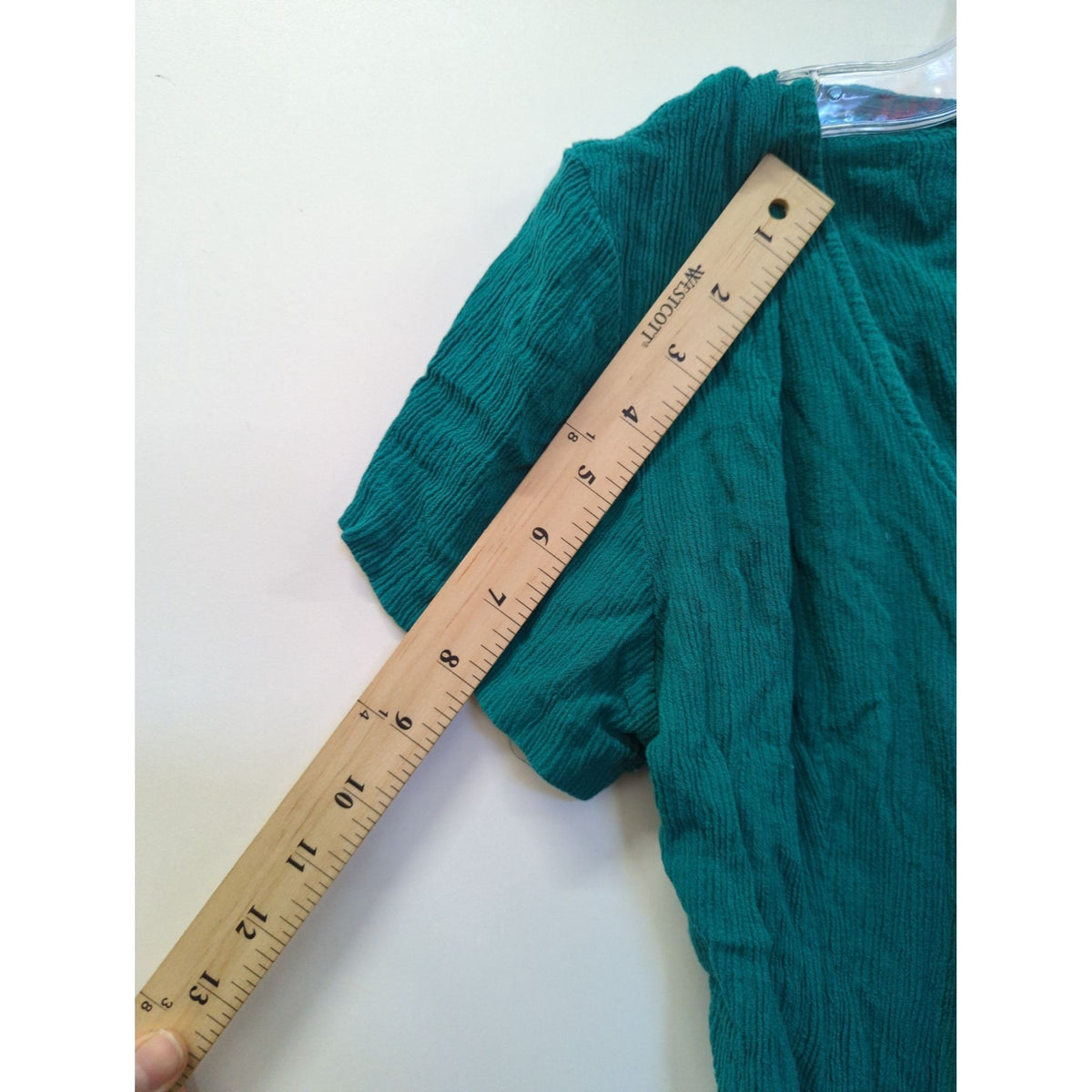 Betsy Lauren Green Crinkle Rayon Button-Up Short Sleeve Top With Fringe Hem Womens Size 12