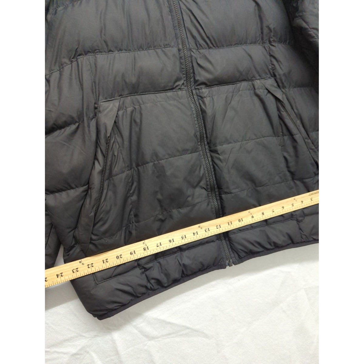 Nike Black Puffer Jacket With Blue Logo Mens L Insulated Full-Zip Winter Coat