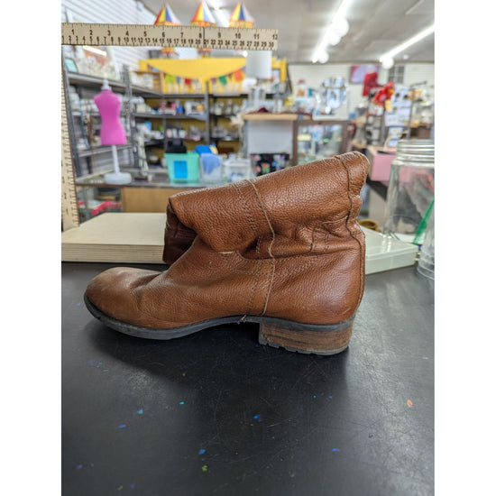 Franco Sarto Brown Leather Ankle Boots With Side Zipper Womens Size 8.5M Pre-Owned Condition
