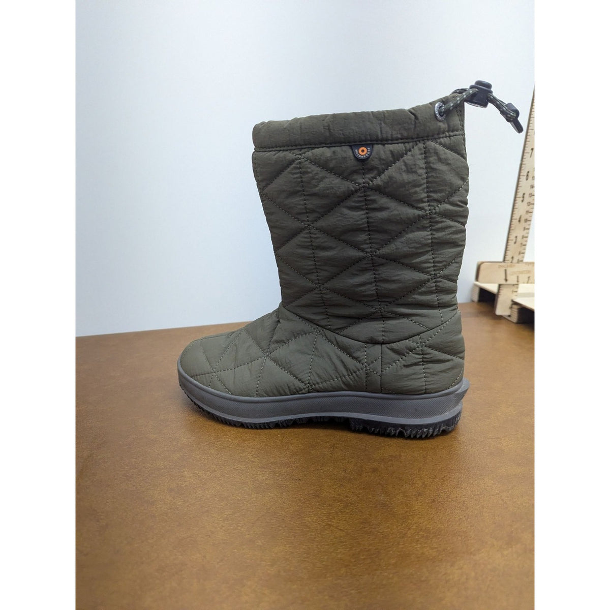 Bogs Womens Snowday Mid Boots Size 6 Olive Green Quilted Faux Fur Lining Waterpr