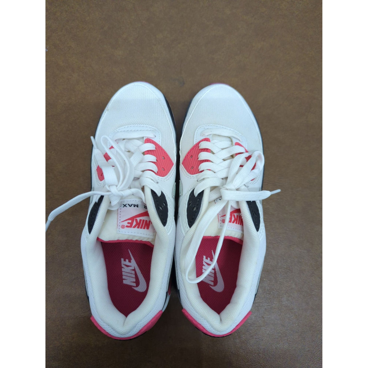 Nike Air Max Sneakers White/Black/Pink US 6.5